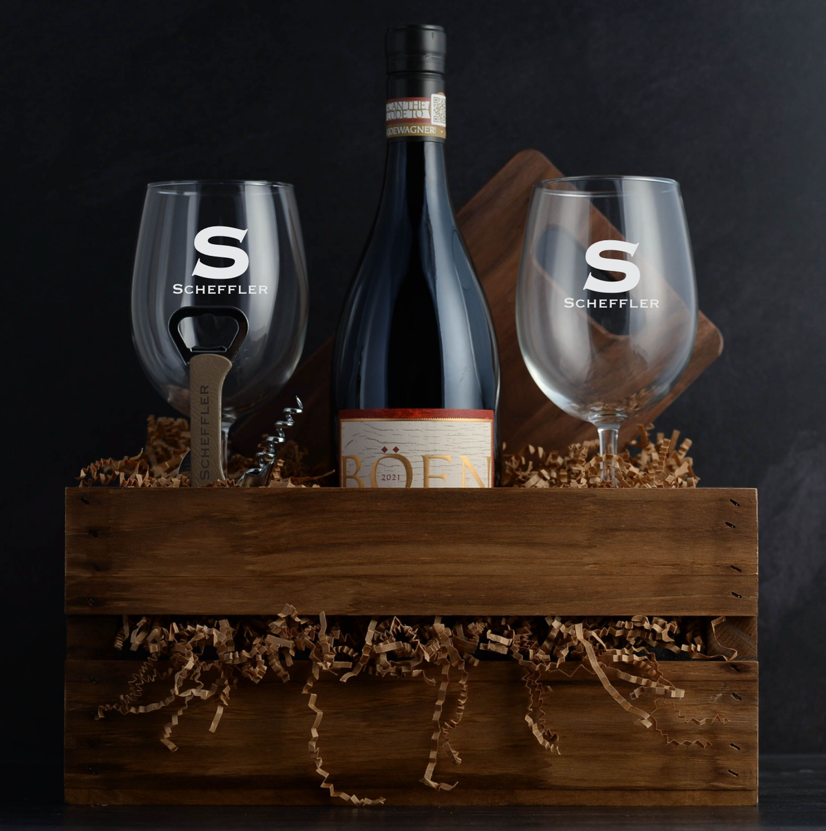 Boen Luxury Wine Gift Basket with personalization for birthdays, holidays, corporate events, or a thank-you